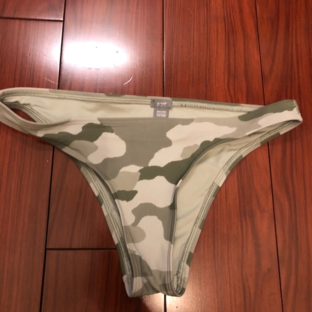 Arie cheeky bikini bottoms